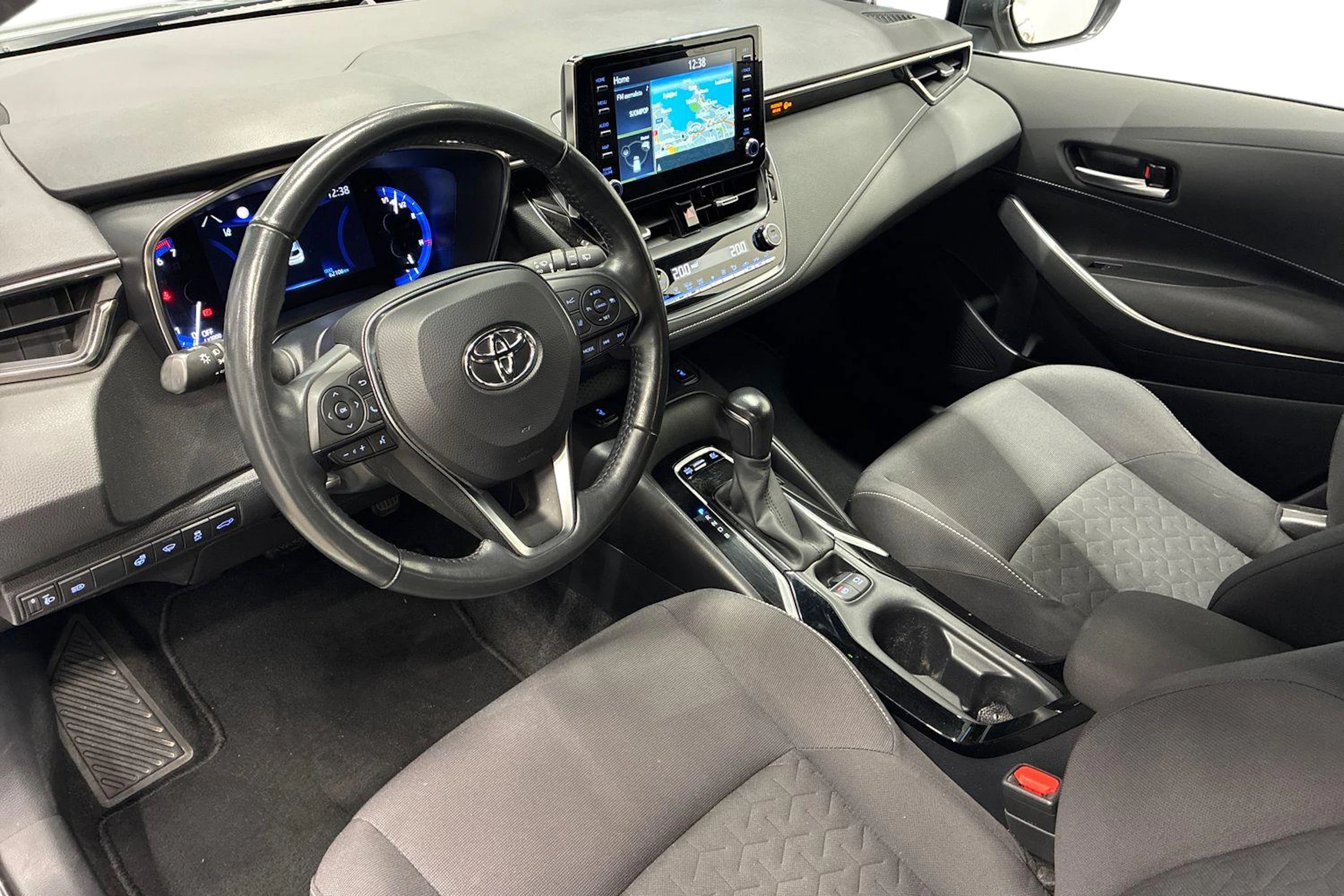 hopea Toyota Corolla 2021 kuva 6.