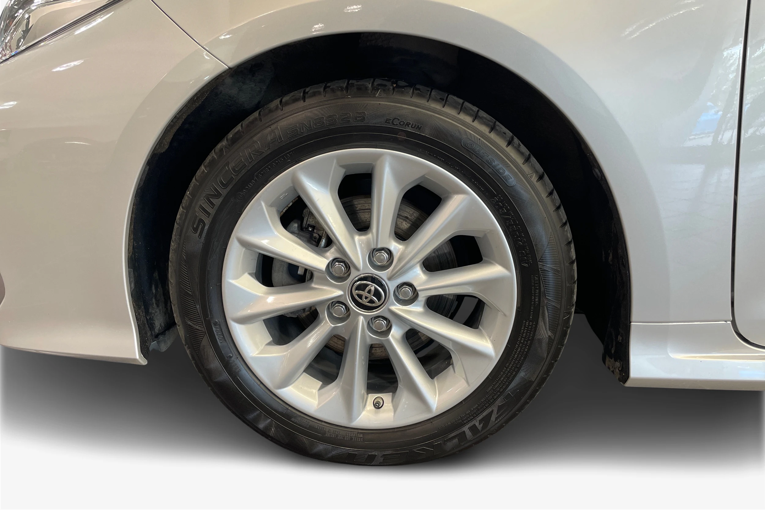 hopea Toyota Corolla 2021 kuva 12.