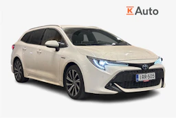 valkoinen Toyota Corolla 2021 kuva 1.