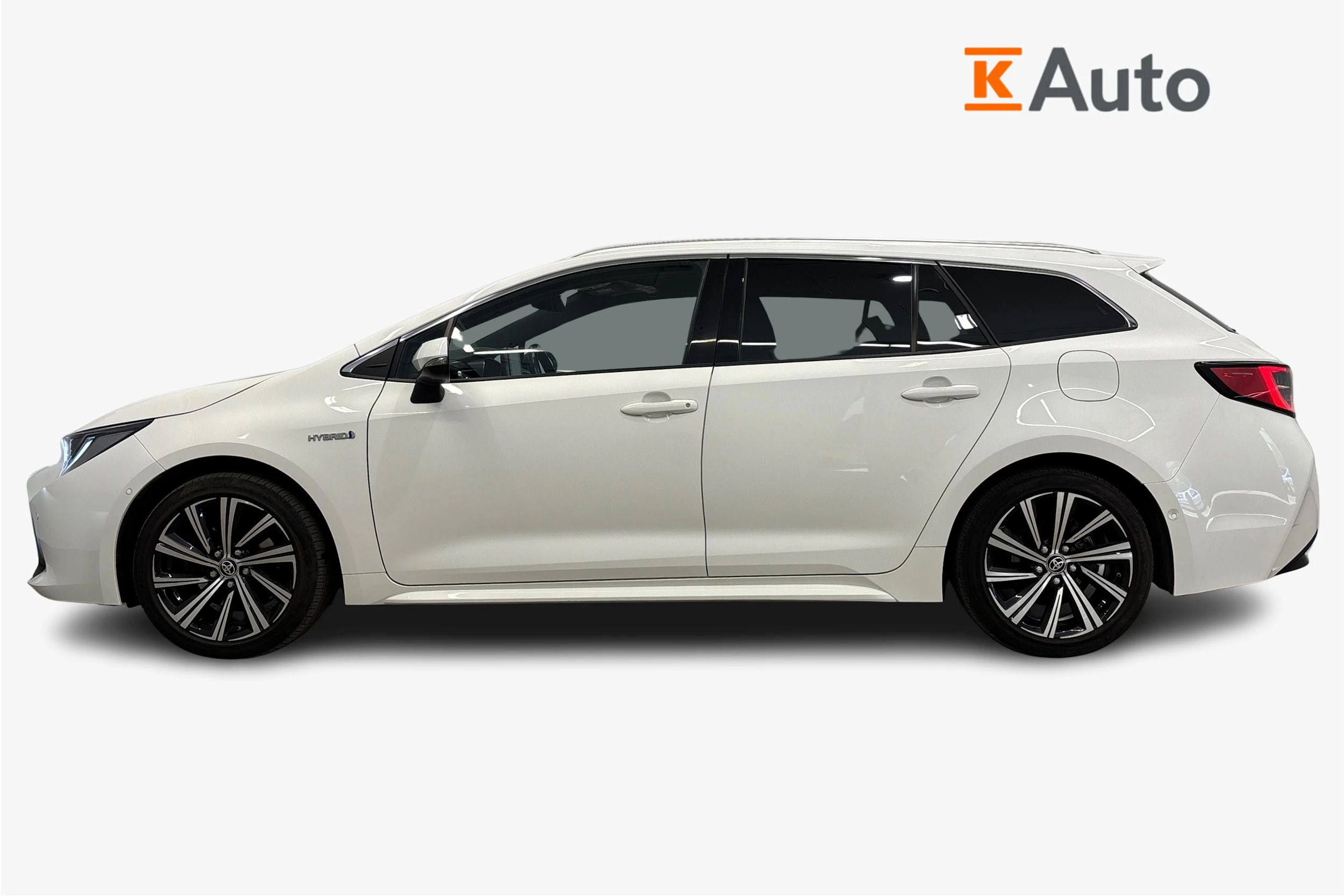 valkoinen Toyota Corolla 2021 kuva 7.