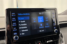 valkoinen Toyota Corolla 2021 kuva 22.