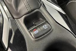 valkoinen Toyota Corolla 2021 kuva 25.