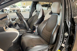 musta Toyota Corolla 2021 kuva 11.