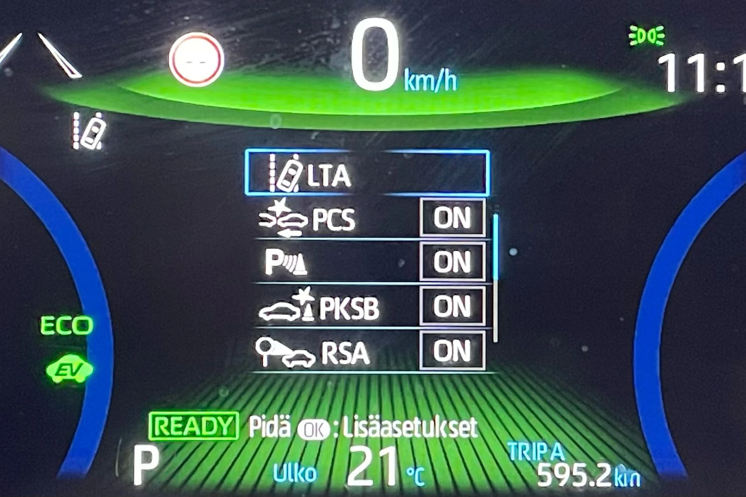 musta Toyota Corolla 2021 kuva 17.