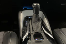 musta Toyota Corolla 2021 kuva 21.