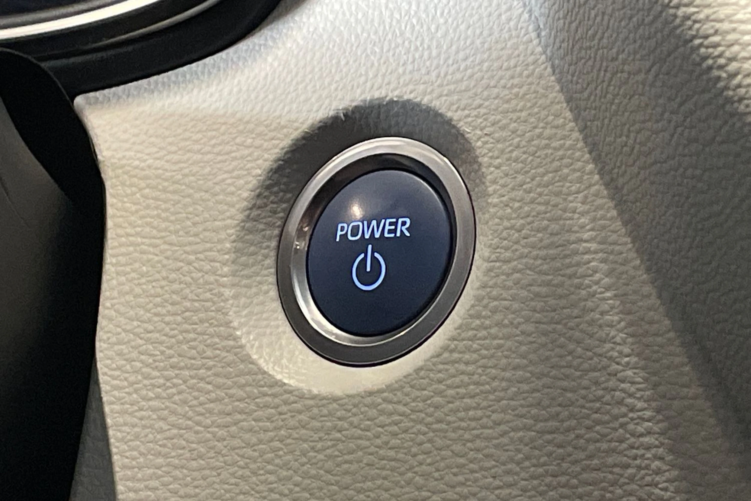 musta Toyota Corolla 2021 kuva 24.