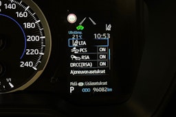 Valkoinen Toyota Corolla 2021 kuva 21.