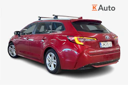 punainen Toyota Corolla 2021 kuva 2.