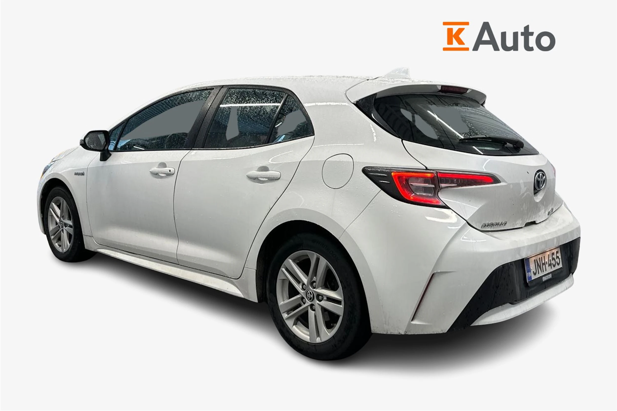 valkoinen Toyota Corolla 2021 kuva 2.