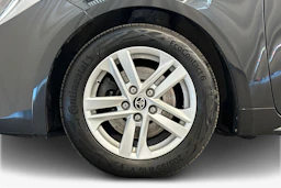 musta Toyota Corolla 2021 kuva 9.