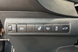 musta Toyota Corolla 2021 kuva 17.