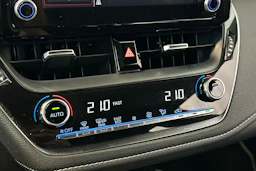 musta Toyota Corolla 2021 kuva 22.