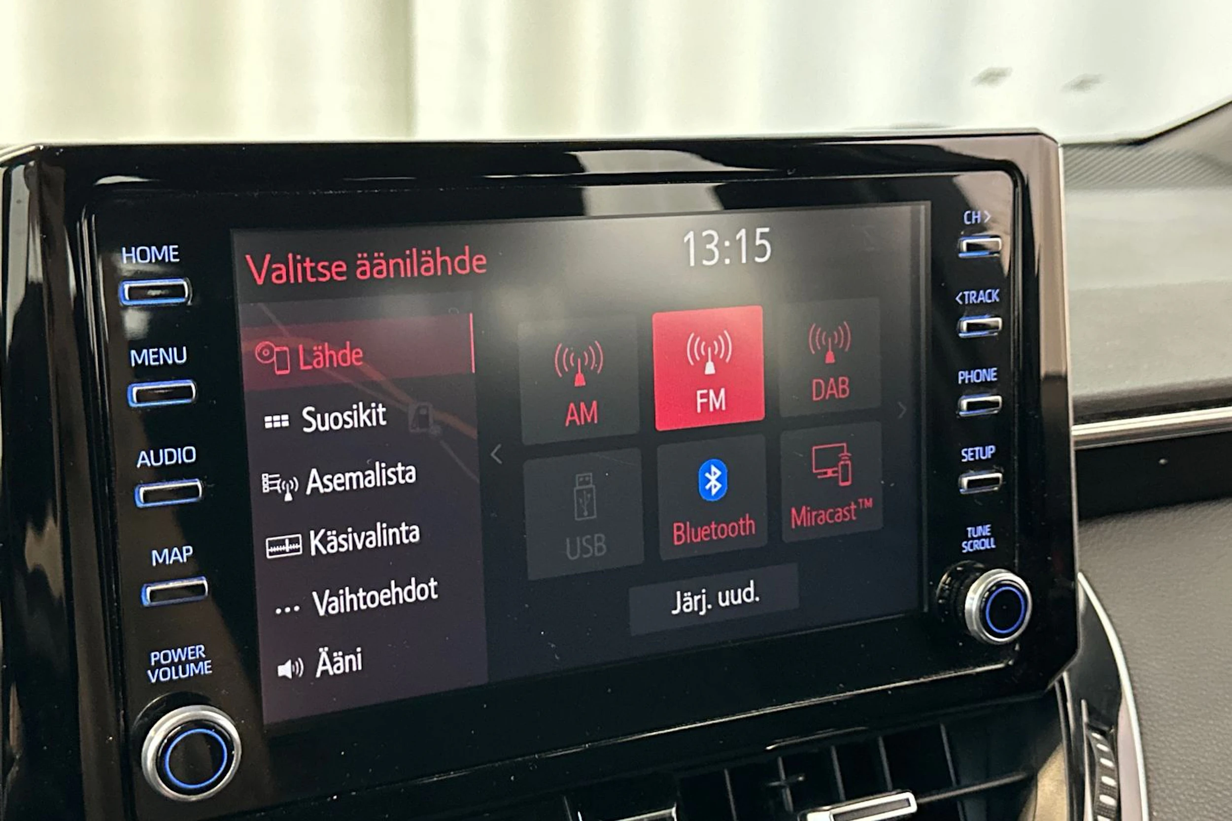musta Toyota Corolla 2021 kuva 23.