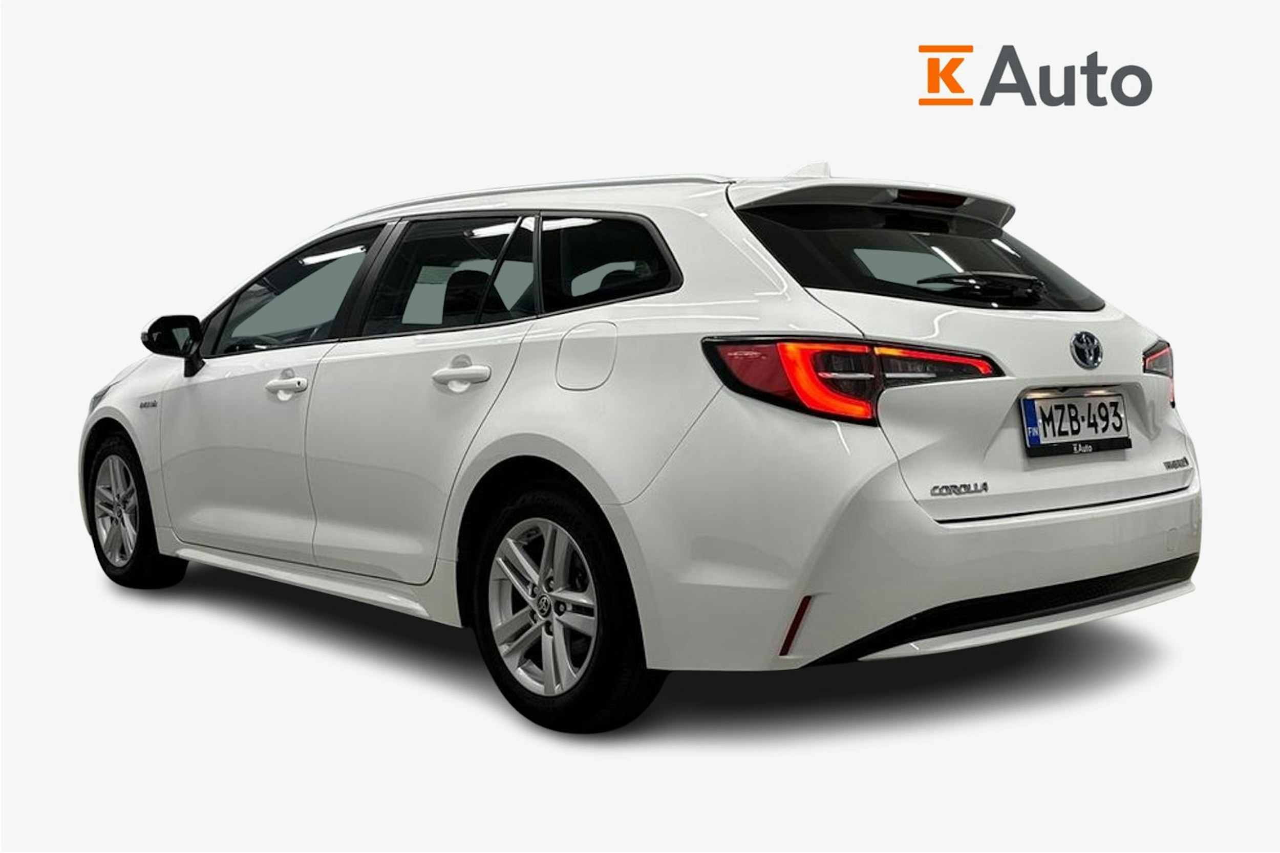 valkoinen Toyota Corolla 2021 kuva 2.