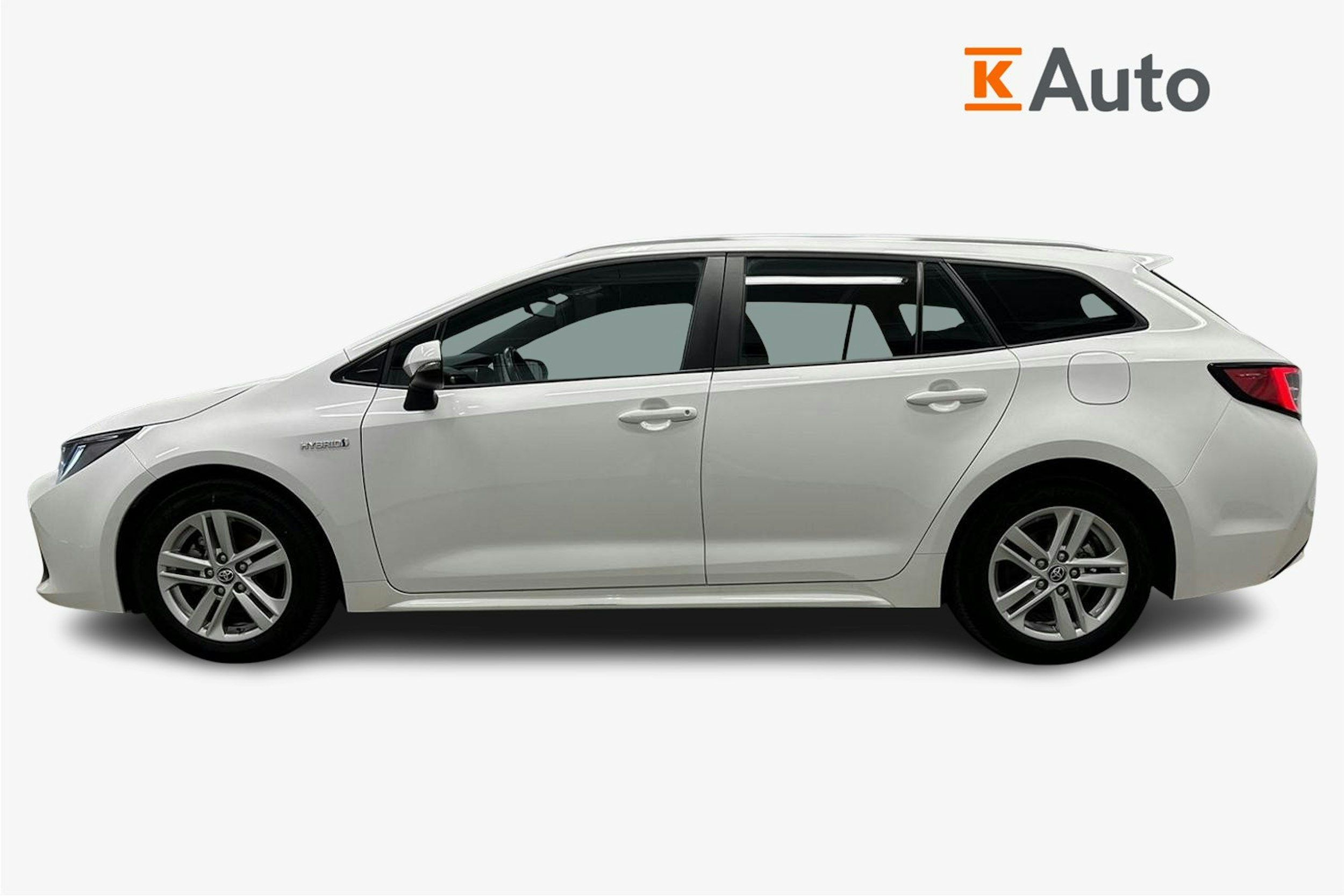 valkoinen Toyota Corolla 2021 kuva 6.