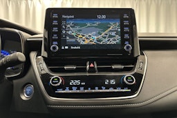 valkoinen Toyota Corolla 2021 kuva 20.