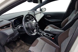 valkoinen Toyota Corolla 2021 kuva 3.