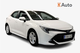 valkoinen Toyota Corolla 2021 kuva 1.