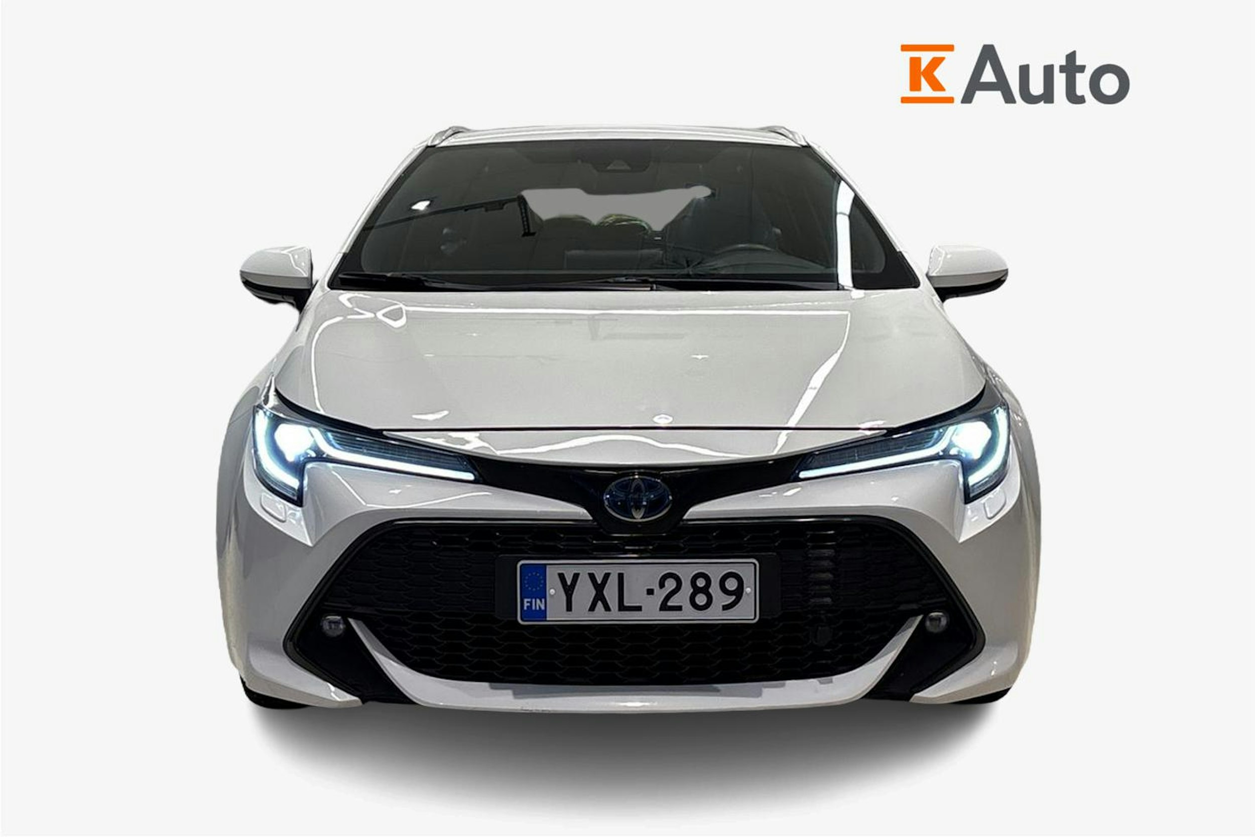 Valkoinen Toyota Corolla 2021 kuva 4.