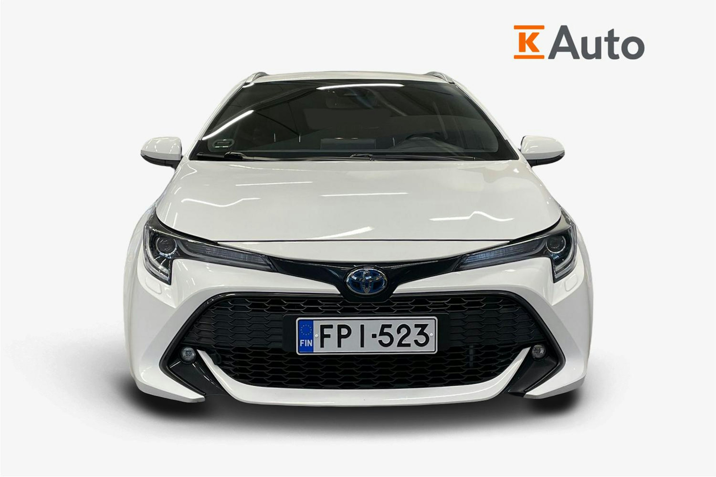 Valkoinen Toyota Corolla 2022 kuva 5.
