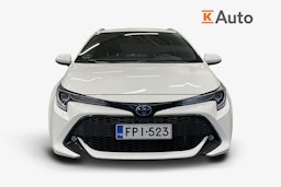 Valkoinen Toyota Corolla 2022 kuva 5.