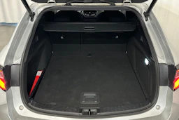 hopea Toyota Corolla 2022 kuva 13.