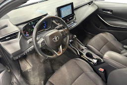 musta Toyota Corolla 2022 kuva 3.