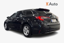 musta Toyota Corolla 2022 kuva 2.