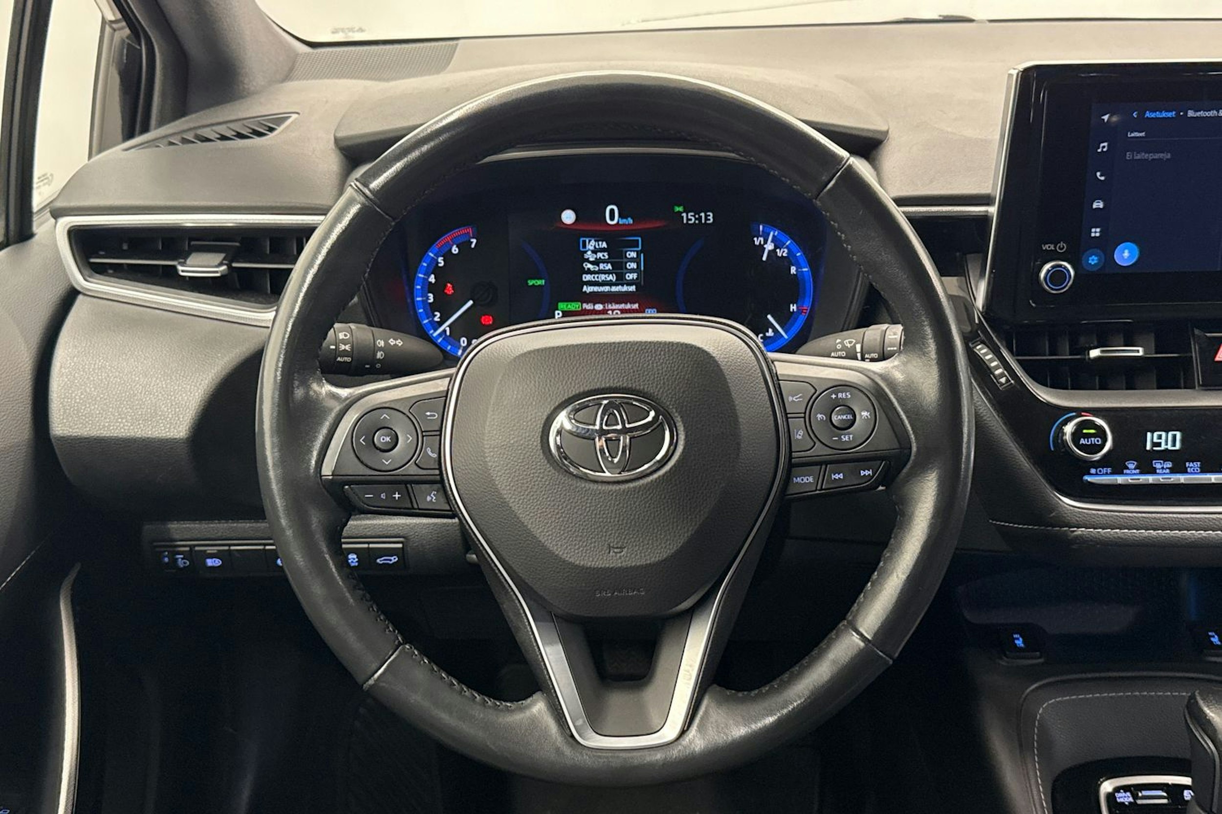 musta Toyota Corolla 2022 kuva 9.