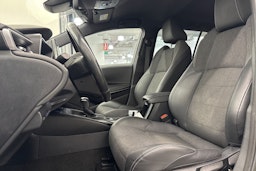 musta Toyota Corolla 2022 kuva 19.