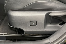 musta Toyota Corolla 2022 kuva 20.