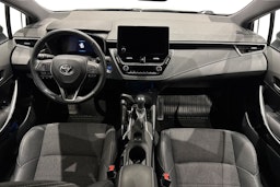 valkoinen Toyota Corolla 2022 kuva 7.