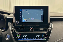 valkoinen Toyota Corolla 2022 kuva 18.