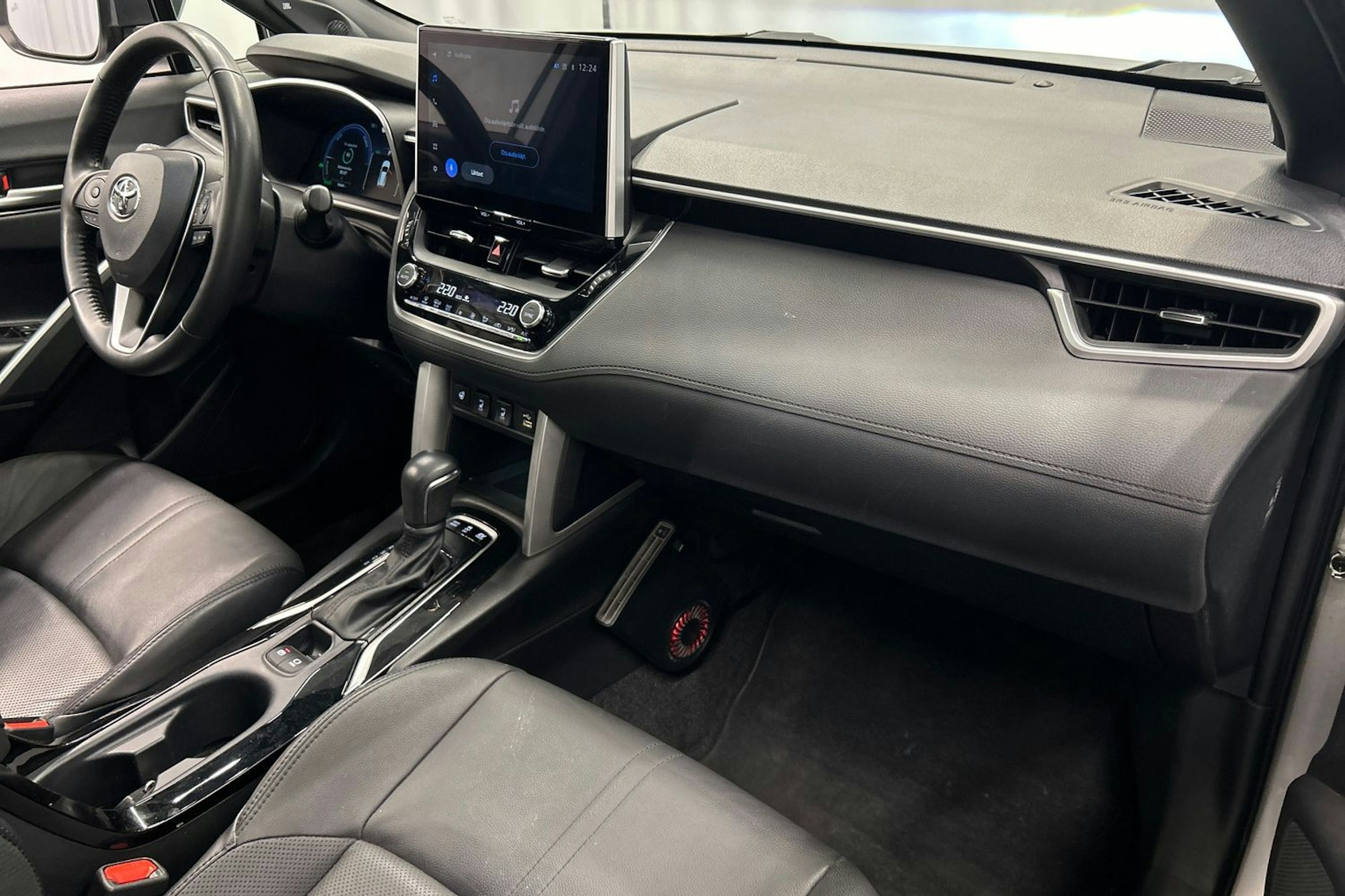 hopea Toyota Corolla Cross 2022 kuva 15.