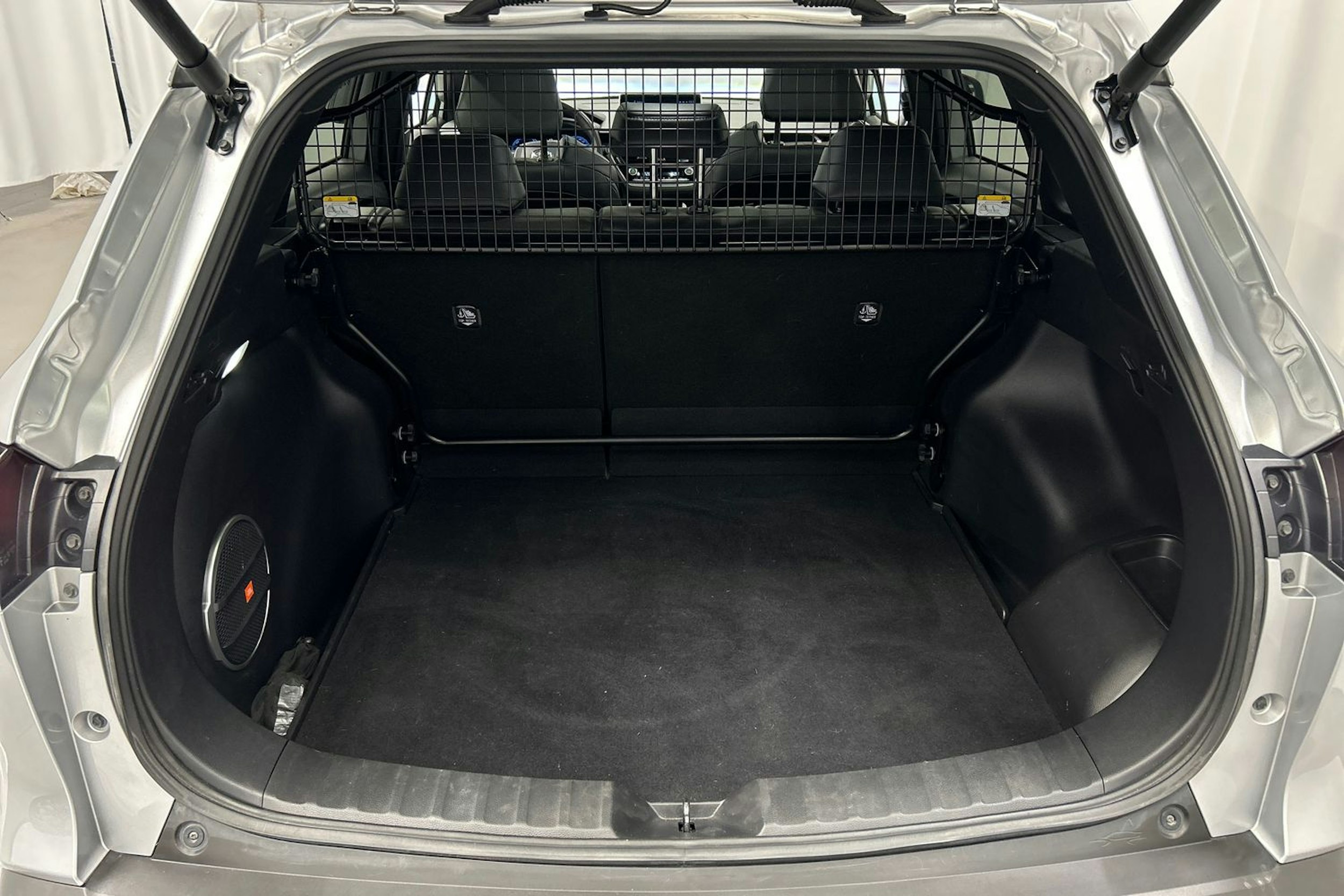 hopea Toyota Corolla Cross 2022 kuva 16.