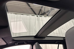 hopea Toyota Corolla Cross 2022 kuva 19.