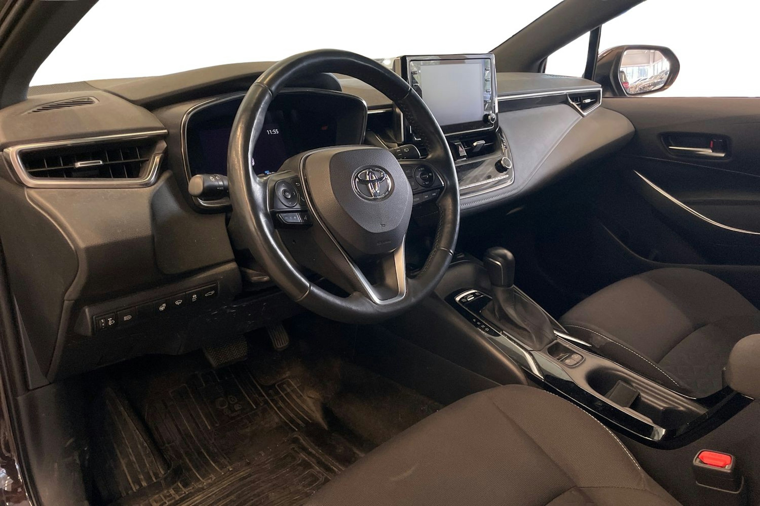 ruskea (beige) Toyota Corolla 2022 kuva 3.