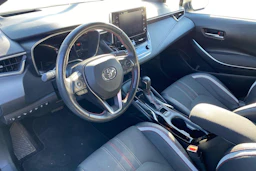 Harmaa Toyota Corolla 2022 kuva 3.