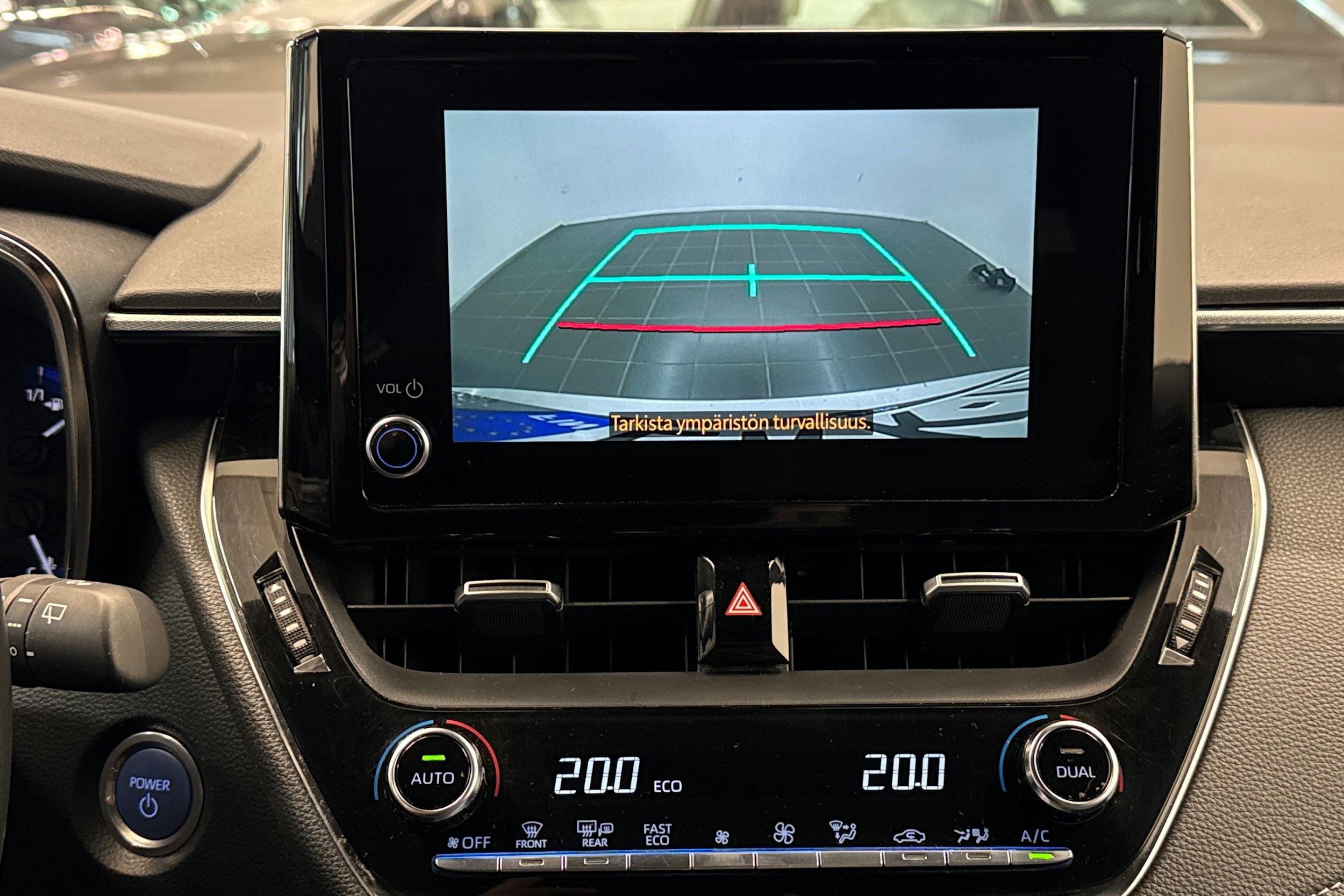 hopea Toyota Corolla 2022 kuva 16.