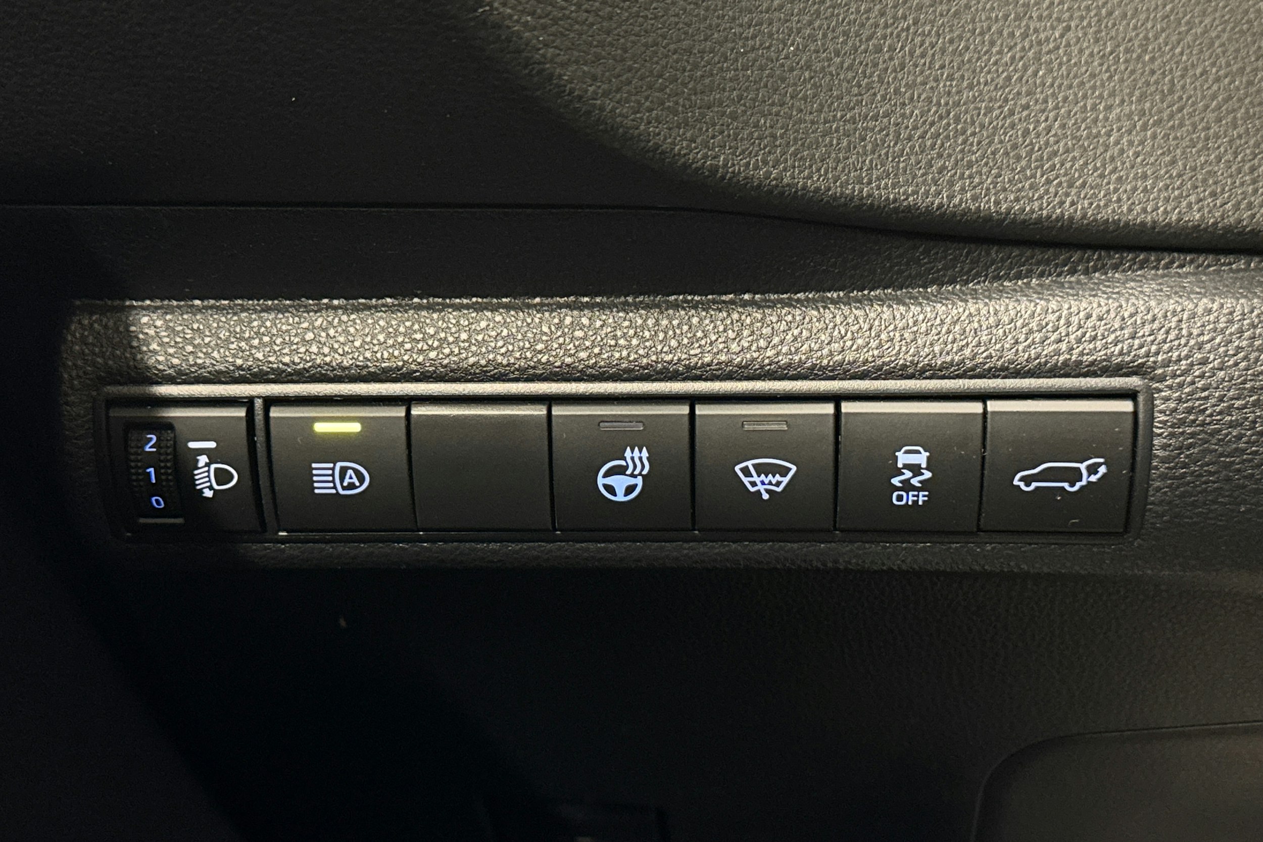 hopea Toyota Corolla 2022 kuva 17.