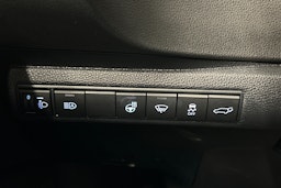 valkoinen Toyota Corolla 2022 kuva 21.