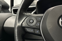 valkoinen Toyota Corolla 2022 kuva 22.