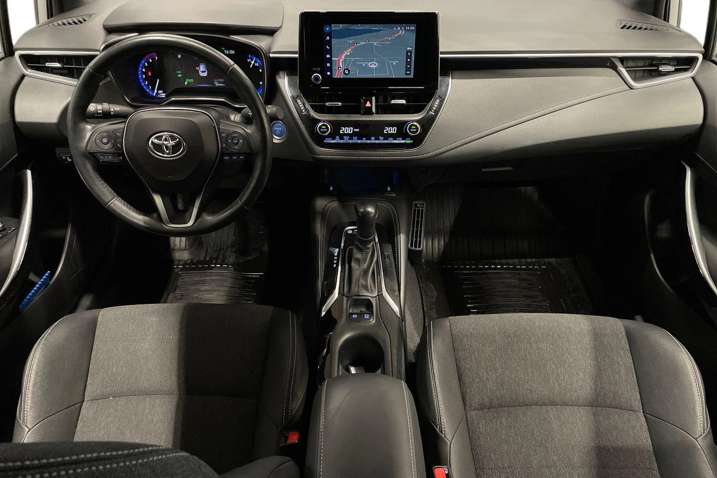 hopea Toyota Corolla 2022 kuva 9.