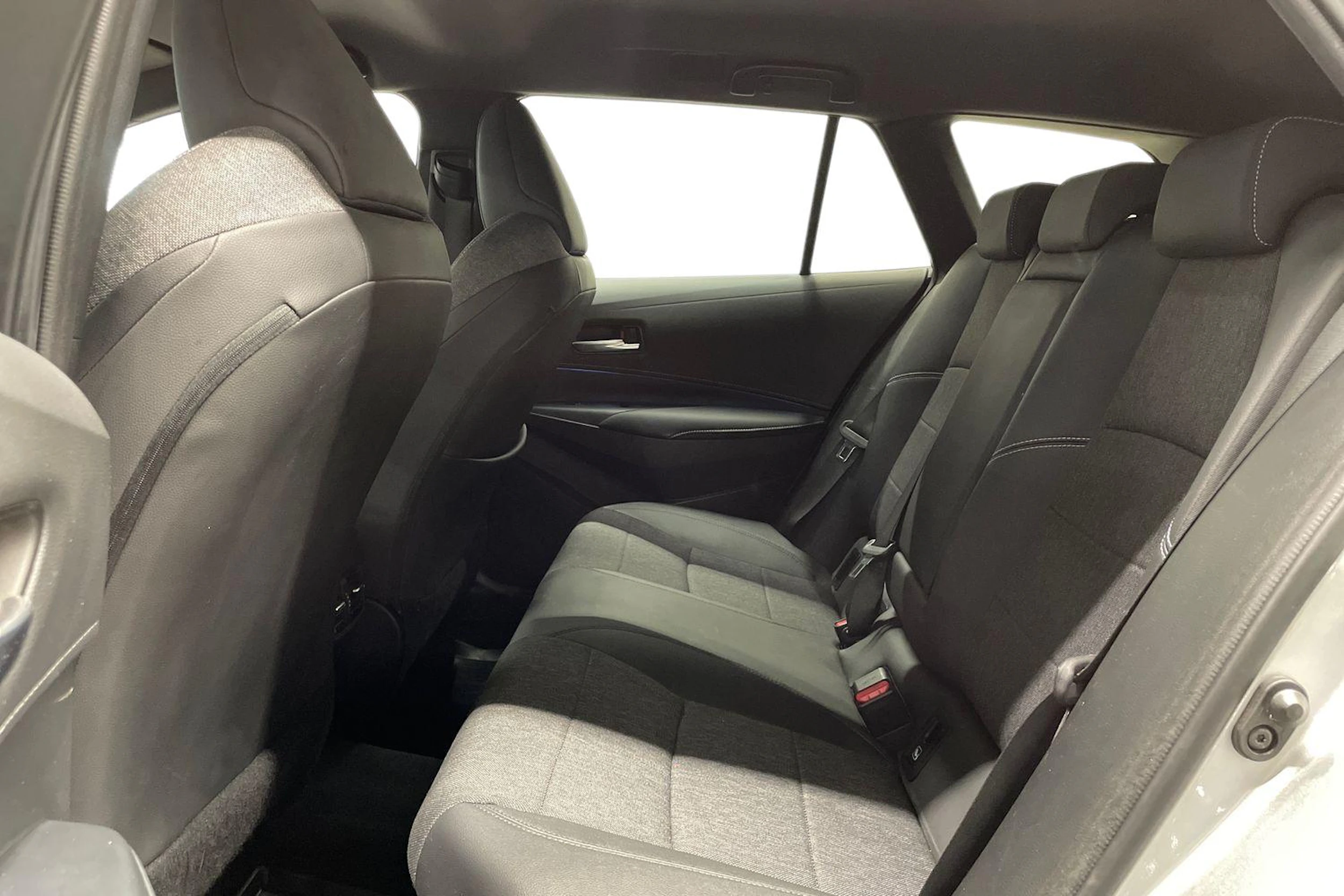 hopea Toyota Corolla 2022 kuva 11.