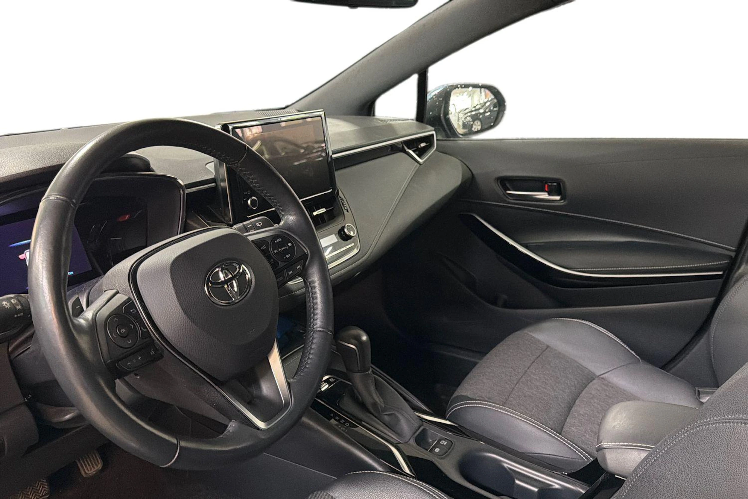 sininen Toyota Corolla 2022 kuva 3.
