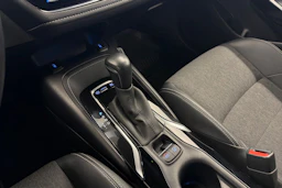 sininen Toyota Corolla 2022 kuva 21.