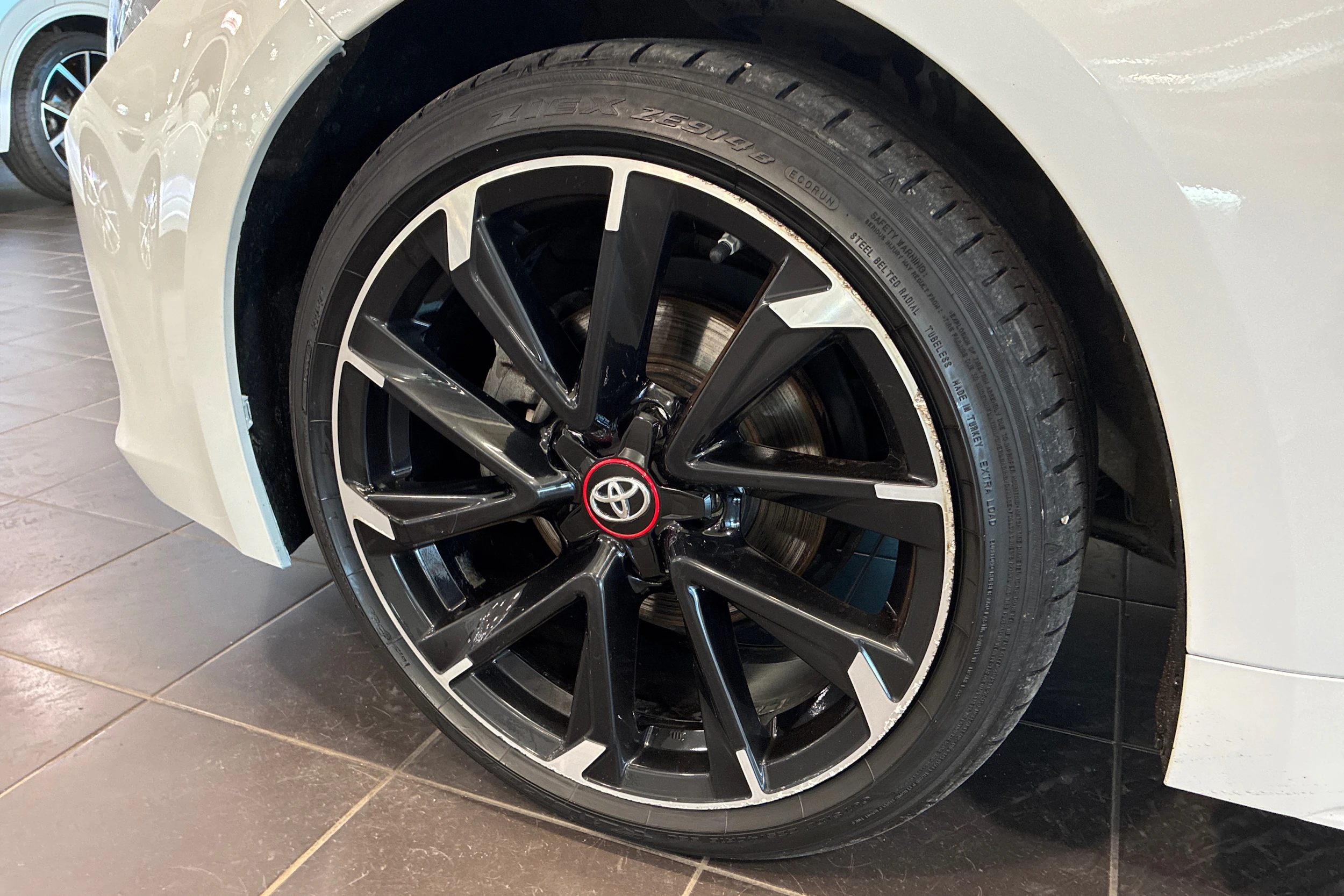 valkoinen Toyota Corolla 2022 kuva 10.