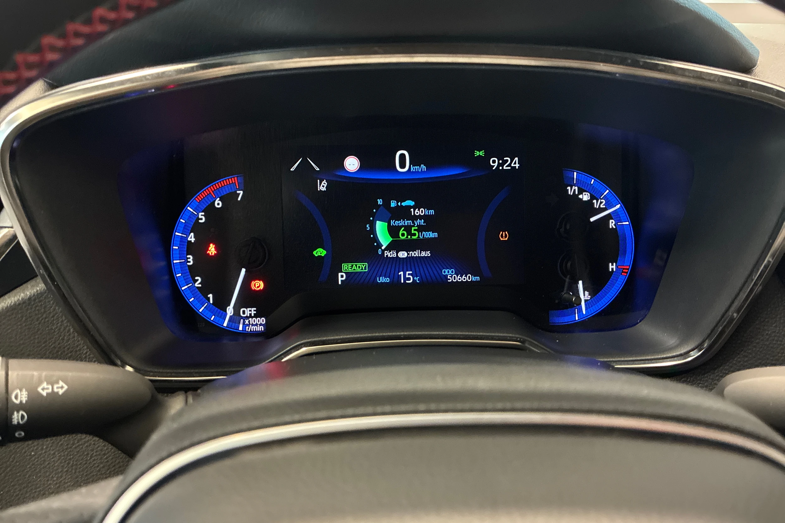 valkoinen Toyota Corolla 2022 kuva 16.