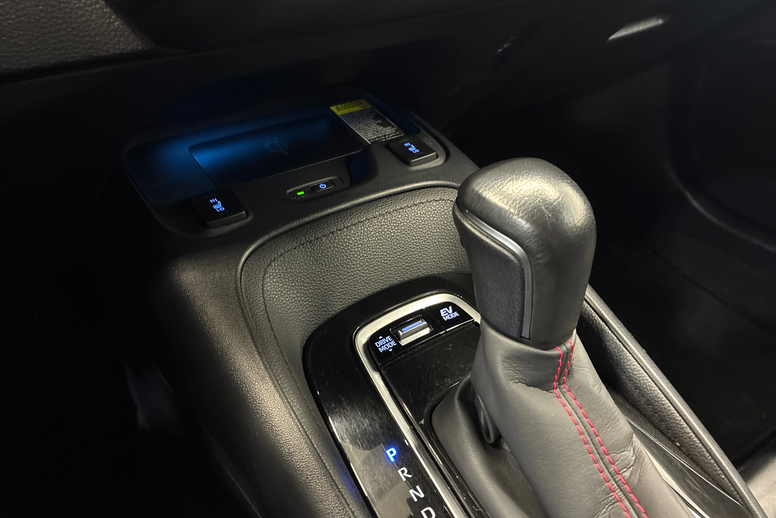 valkoinen Toyota Corolla 2022 kuva 20.