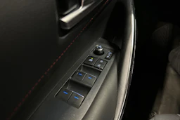 valkoinen Toyota Corolla 2022 kuva 22.